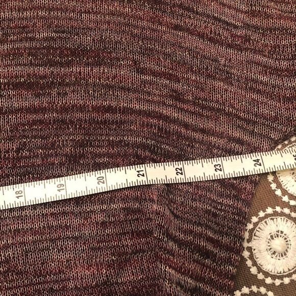 True Freedom Juniors Medium Back Zipper Top - Picture 6 of 8